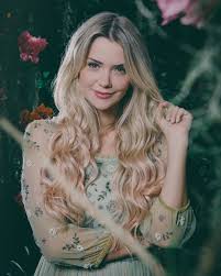 75,524 likes · 3,696 talking about this. Bella On Instagram Ensaio Com Marcelamcgowan Isabellapinheiro Gshow Bbb Gshow Redeglobo Shooting Ensaio Beauty Hair Envy Instagram