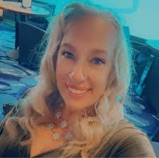 Diana Batts's Instagram, Twitter & Facebook