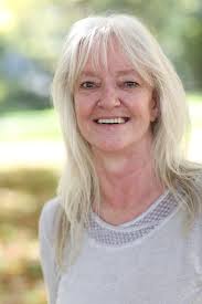 Mitarbeiterinnen und Mitarbeiter in der Geschäftstelle