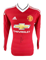 Lindelof is woeful in the air. Signed Victor Lindelof Football Shirt Manchester United Autograph Firma Stella