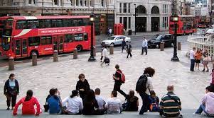 London's weather is known for being quite unpredictable. Today S Weather In London Max 9 C Min 6 C Today Sunny Spells And A Few Showers Through This Morning More Widesp London Bus London Weather Todays Weather
