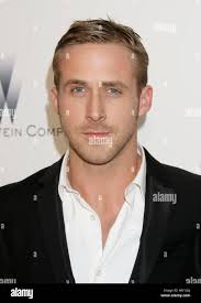 Blue valentine ryan gosling hi-res stock photography and images