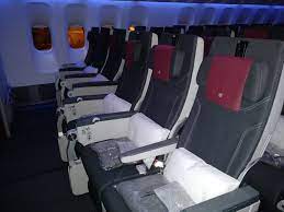 Let's have a look at their economy class seats! Review Qatar Airways Economy Class Langstrecke Unsere Erfahrungen