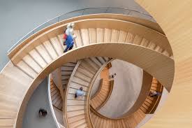 Taube Auf Dem Dach Ioc Zentrale Von 3xn In Lausanne Treppen Design Architektur Hochbau