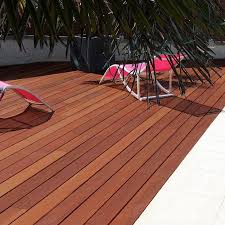 Planche Bois Akola Naturel Lame Bois Pour Terrasse Et Jardin Leroy Merlin Plancher Bois Terrasse Bois Terrasse