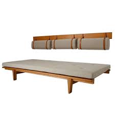 Daybed By Fabricius Kastholm Image 2 Sofa Design Einfaches Wohndekor Holzsofa