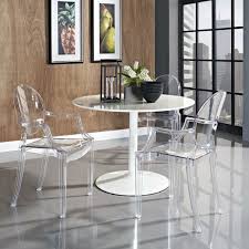 Chaise elizabeth medaillon transparente from www.achatdesign.com we did not find results for: Transparent Chairs For A Contemporary Dining Room A Spicy Boy