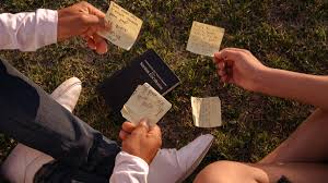 Separados en la frontera: padre e hijo están reunidos, pero los obstáculos  persisten.