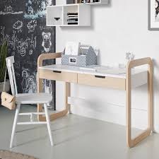 Wählen sie zwischen schreibtischen aus weiß beschichteten platten und modellen in holznachbildungen. Nature Kid Schreibtisch Laslo Aus Kiefer Mdf In Weiss Natur In 2020 Schreibtisch Kinder Schreibtisch Kinderschreibtisch