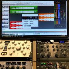 Now, in the episode three (if you do not count our great fl studio 12 review), hip hop savvy brings you best free audio mastering software to polish your mixes and give them that final glow. Merging Technologies Pyramix
