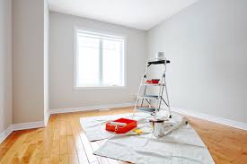 La entrada se ha pintado de azul celeste, la pared principal de naranja, y la de enfrente, de naranja y marrón. Como Pintar Tu Departamento De Forma Correcta Nexo