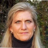 Laura Pickering's Instagram, Twitter & Facebook