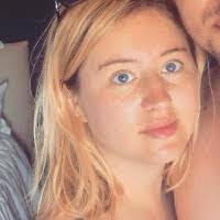 Elaine Lemmer's Instagram, Twitter & Facebook