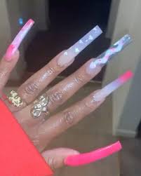 Kionnieklaws S Instagram Post Freestyle W A Four Color Ombre A 3d Acrylic Snake Booki In 2020 Acrylic Nails Bling Acrylic Nails Long Acrylic Nails Coffin