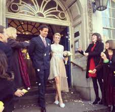 Aug 24, 2020 · wedding picture: Clarissa Ward Blissful Married Life With Husband Also See Her Net Worth And Career