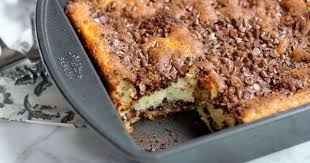 Bisquick Velvet Crumb Cake Recipe Bisquick Chocolate Cinnamon Greek Yogurt Banana Coffee Cake Recipe Yogurt Recipes Breakfast Greek Yogurt Recipes Breakfast Banana Coffee Cakes
