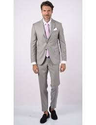 Scarica subito la foto metà età uomo sorridente con abito grigio chiaro. Abito Grisaglia Grigio Chiaro Vitale Barberis Canonico