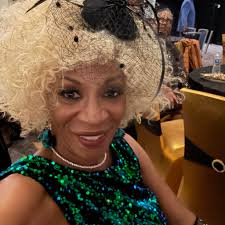 Ella Washington, 89, fulfilled her lifelong dream by earning an associate  degree from Liberty University after raising 12 children. She left school  in sixth grade but never stopped valuing education, teaching her