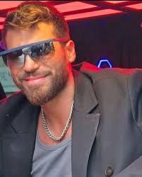 What fans are allowed