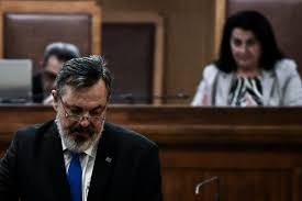 Συνελήφθη, σύμφωνα με πληροφορίες, ο χρήστος παππάς, το βράδυ της πέμπτης στην περιοχή του ζωγράφου, το ηγετικό στέλεχος της χρυσής αυγής. 66 Kcsyv8jl2wm