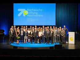 Die weißhaidinger maschinenbau gmbh (fn 520535 v) übernahm die aktivitäten. Hamburg Stockholm Flug Rubbernecking Upoker Site