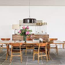 Queen anne style furniture emerged during the reign of william iii of england. 10 Midcentury Modern Dining Rooms Architectural Digest