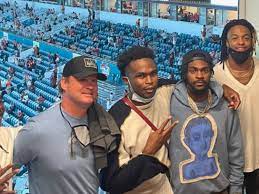 During a recent interview with dan patrick, he looked noticeably slimmer and he recently revealed to espn that he's lost 30 pounds. Lane Kiffin Partying With A Bunch Of Former Bama Players At The Natty Is An All Time Photo This Is The Loop Golf Digest