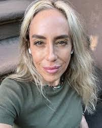 Melissa Pascale's Instagram, Twitter & Facebook