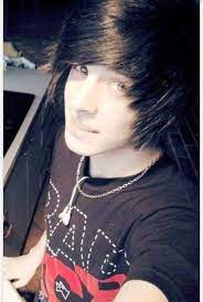 Pin By Kaden Carter On 3 Scene 3 Cute Emo Emo Scene Hair Cute Emo Guys