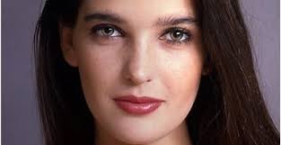 Affari Tuoi, quanto guadagna Stefano De Martino: il cachet (capogiro) del  conduttore