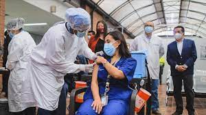 Además del análisis anterior, los expertos que. La Vacunacion Contra La Covid 19 Inicia En Bogota Y Otras Ciudades Capitales De Colombia