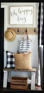 Diy Foyer Decorating Ideas For Small Foyers And Apartment Entryways Clever Diy Ideas Home Decor Styles Home Decor Hall Decor