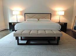 Bedroom Decor Ideas For A Sleek Space Pie De Cama Mueble Pies De Cama Banca Pie De Cama