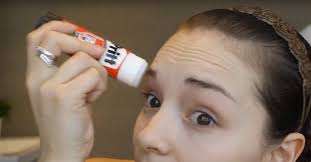 use glue sticks to get perfect eyebrows