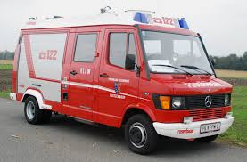 Mercedes T1 410 Fire Engine Amenagement Camping Car Sapeur Pompier Pompier