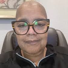 Amanda Lindner's Instagram, Twitter & Facebook