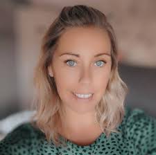 Hello, Were stuck between these 3 holidays for September for myself, my  Hubby and our 3 year old daughter.. has anyone had any experience with any  or all of these hotels and