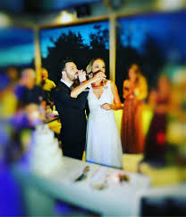 Κοπηκε το ''λεσ και το ξερεσ''. Giwrgos Tsalikhs Pantrepse Sto Dhmarxeio Peristerioy Thn Stixoyrgo Aggelikh Makryniwth