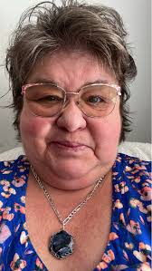 ohDobby🤣 #lovestolayrightontopofme!! #Youareheavy!! #catpurring❤️🥰  #summernails thanks Kendra @krave.estheticsstudio