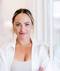 Antonio Mclane's Instagram, Twitter & Facebook