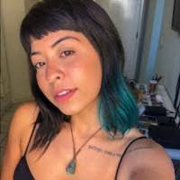 Emily Leist's Instagram, Twitter & Facebook