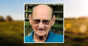 Hunter Treadway's Instagram, Twitter & Facebook