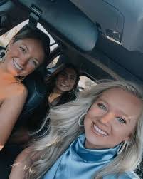 Lydia Liles's Instagram, Twitter & Facebook