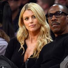 Čak desetero djece dobio je s brojnim odabranicama svog srca, a sad uživa s  18 godina mlađom