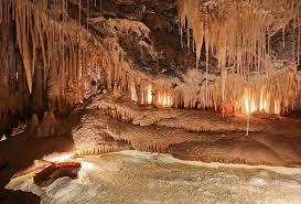 Under the Earth: Caves of Tasmania