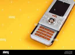 Sony Ericsson W580i Slider Handy ...