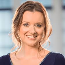 Amanda Tempel's Instagram, Twitter & Facebook