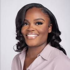 Kenyatta Davis's Instagram, Twitter & Facebook