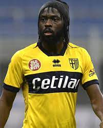 In the transfer market, the current estimated value of the player gervinho is 9 300 000 €, which exceeds the weighted average market price of transfers. Gervinho