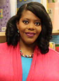 Kimberly Hemmings's Instagram, Twitter & Facebook